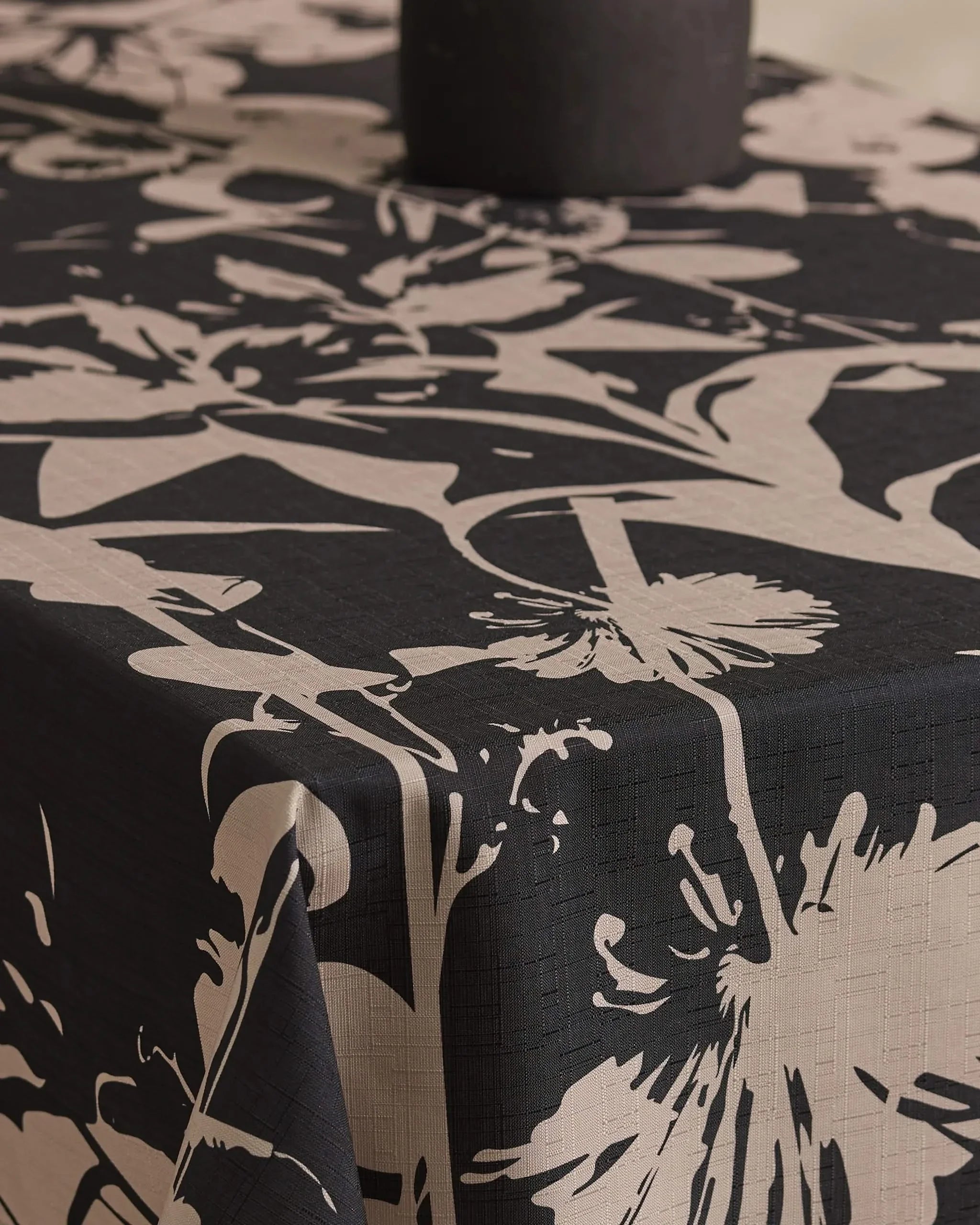 Inverted Floral Black